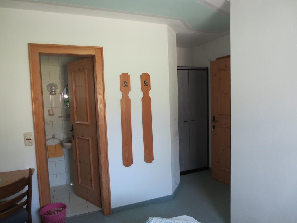 Gaestehaus Scharler Neukirchen am Großvenediger Szoba fotó
