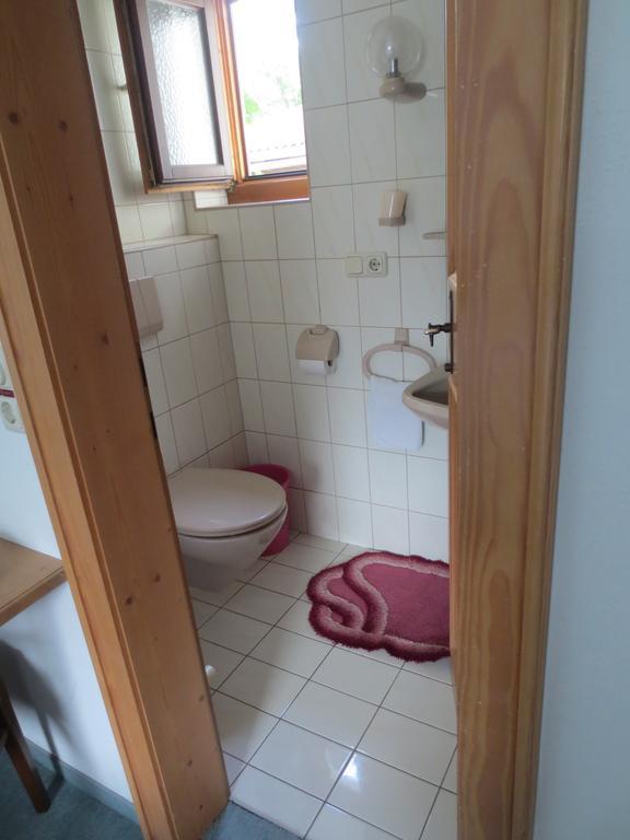 Gaestehaus Scharler Neukirchen am Großvenediger Szoba fotó